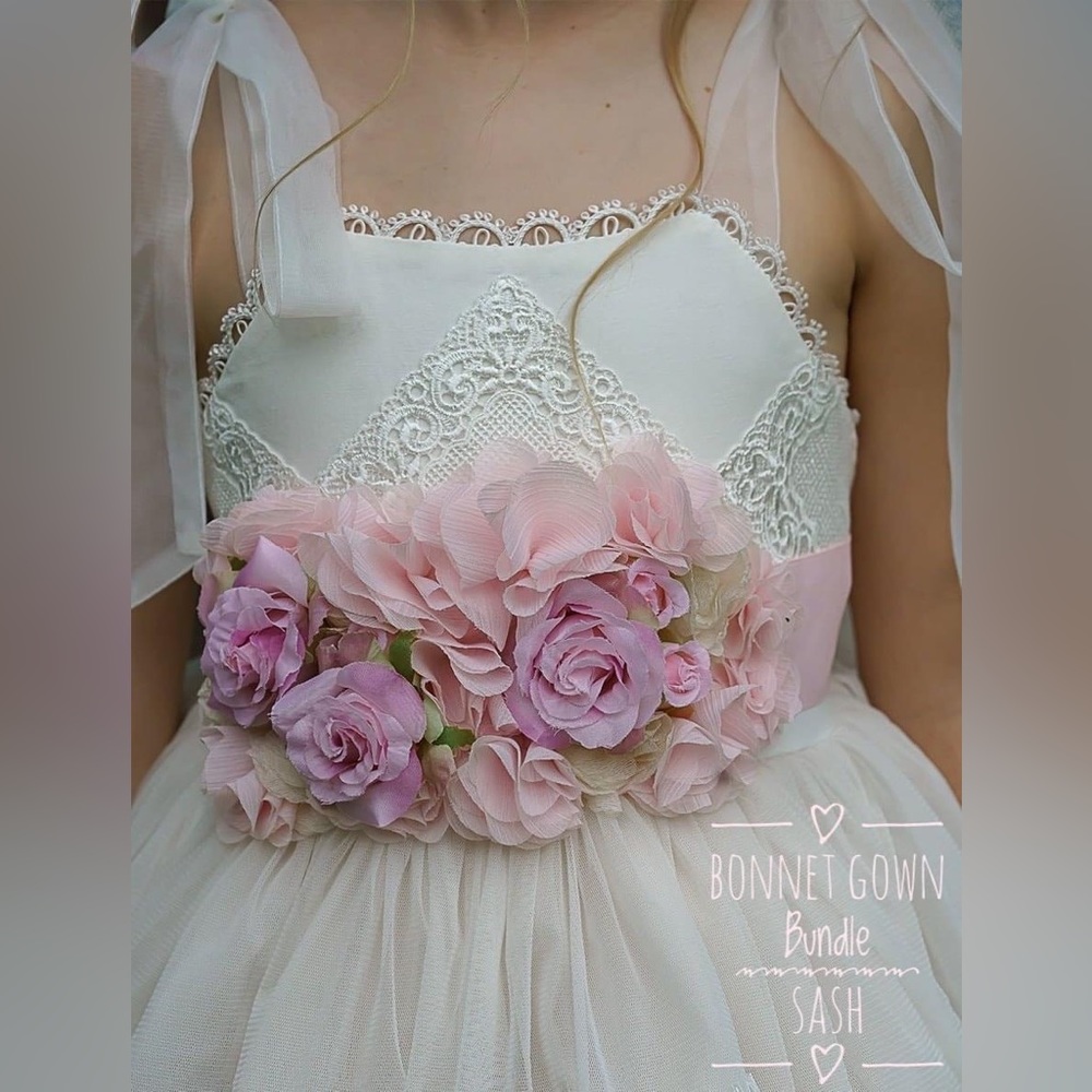Dollcake Bonnet Gown Sash NWT